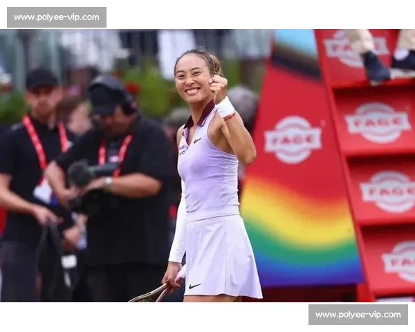 温网直击：郑钦文激战三盘憾负西尼亚科娃 高清大图速递