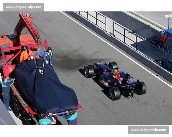 pista 湿滑,F1车队如何应对突变的天气挑战 pista 湿滑,F1车队如何应对突变的天气挑战